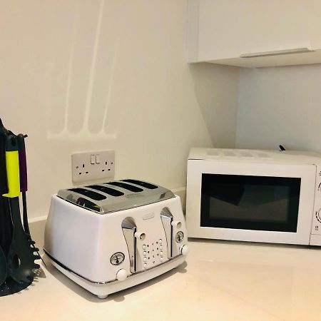 Snapos Luxury Serviced Apartment - Meridian House Bedford Kültér fotó
