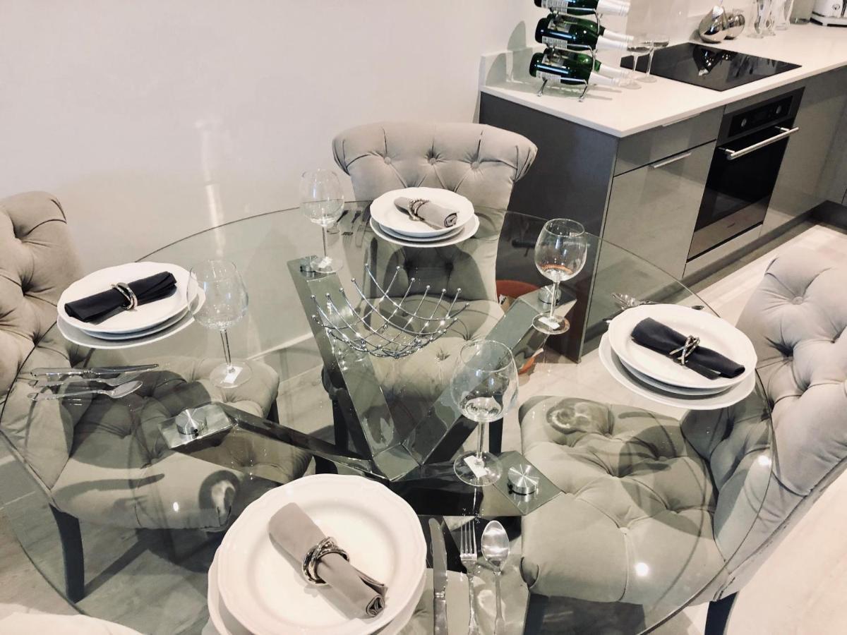 Snapos Luxury Serviced Apartment - Meridian House Bedford Kültér fotó
