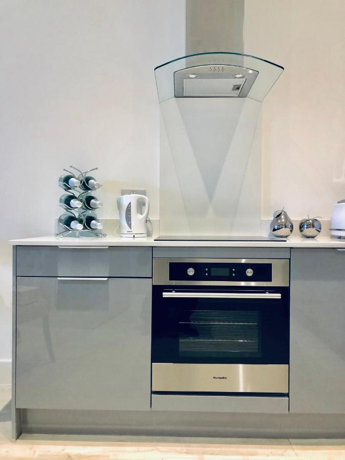 Snapos Luxury Serviced Apartment - Meridian House Bedford Kültér fotó