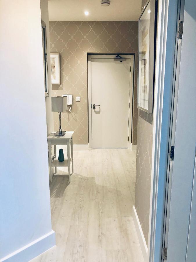 Snapos Luxury Serviced Apartment - Meridian House Bedford Kültér fotó