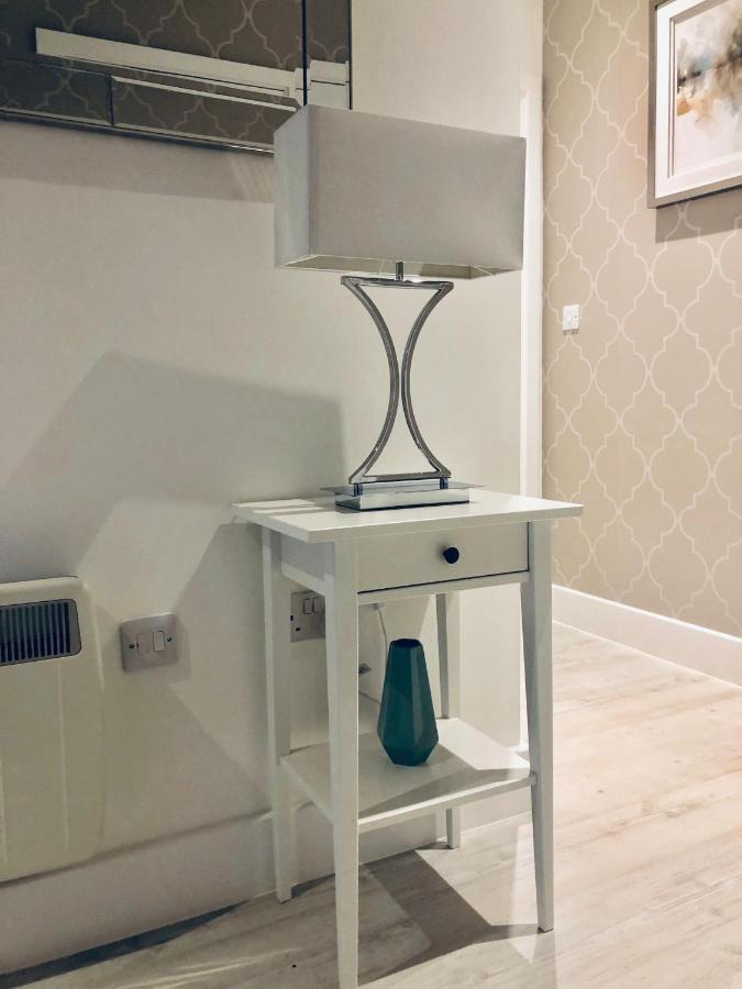Snapos Luxury Serviced Apartment - Meridian House Bedford Kültér fotó
