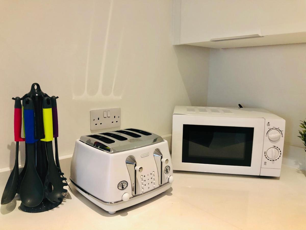 Snapos Luxury Serviced Apartment - Meridian House Bedford Kültér fotó