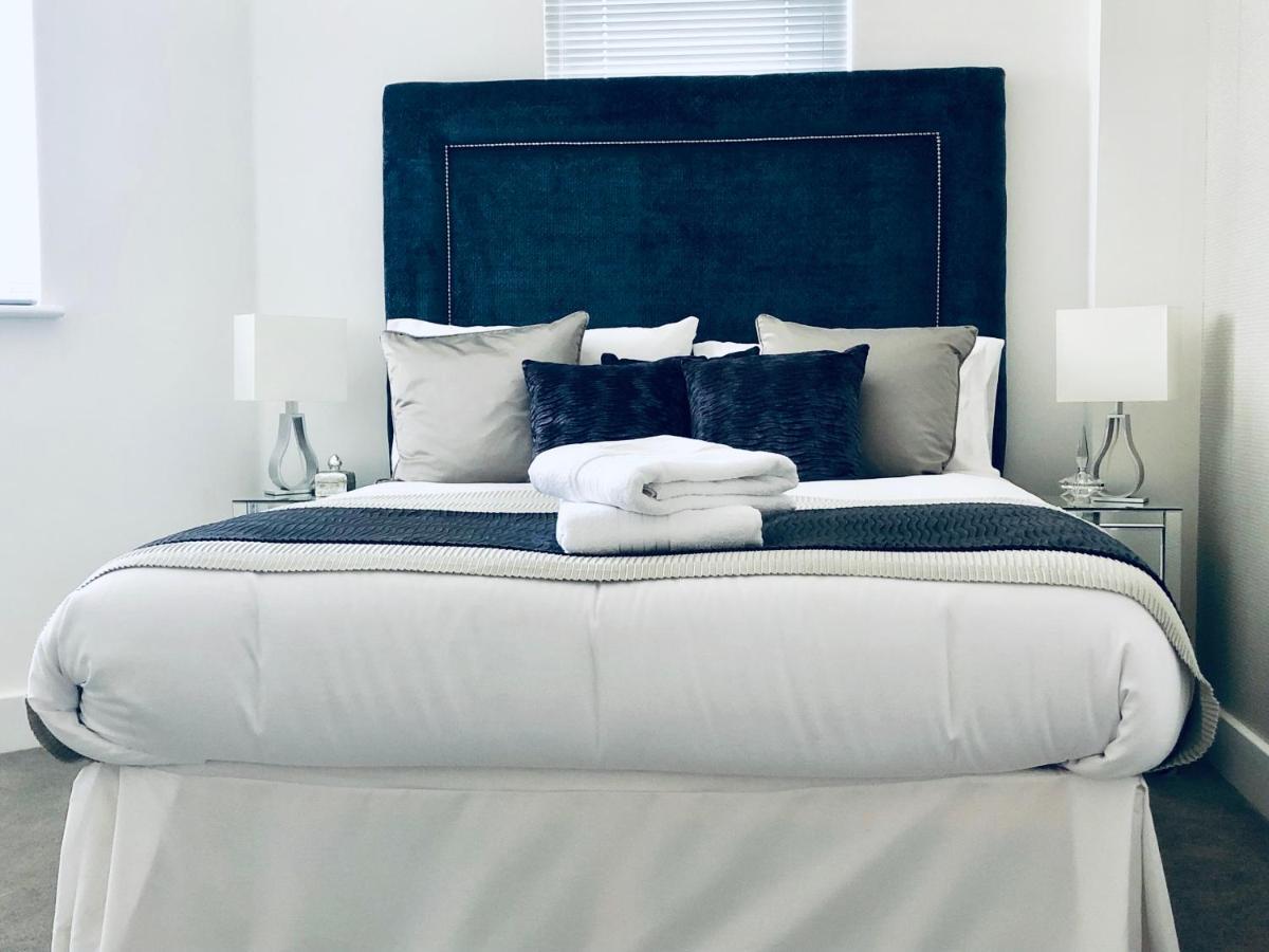 Snapos Luxury Serviced Apartment - Meridian House Bedford Kültér fotó