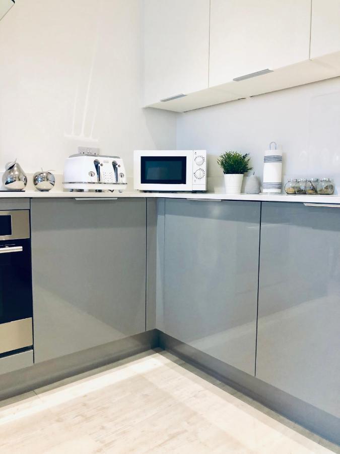Snapos Luxury Serviced Apartment - Meridian House Bedford Kültér fotó